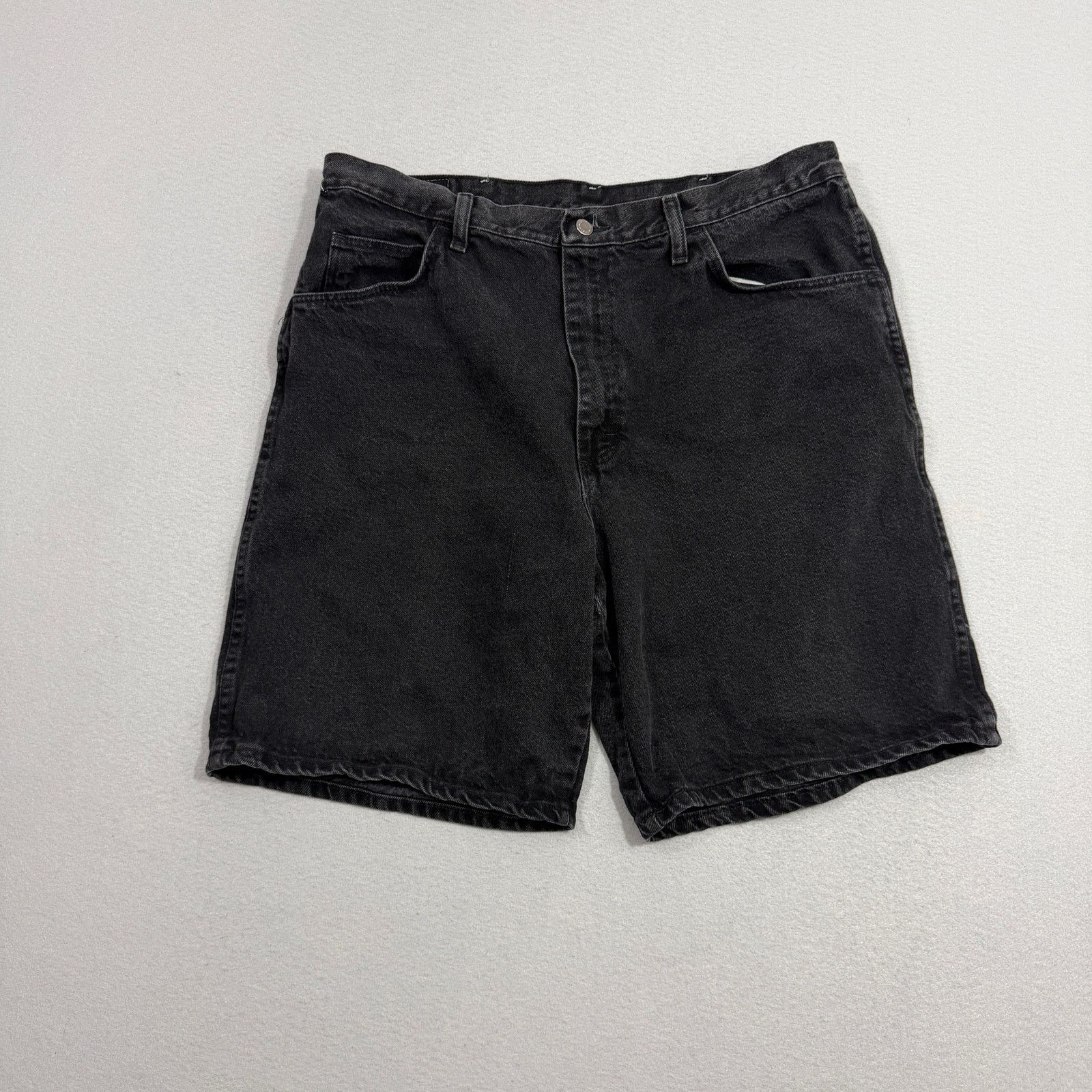 Wrangler Vintage Wrangler Jean Shorts Men's 38 Black 10" Inseam Jorts Size US 38 / EU 54 - 1 Thumbnail