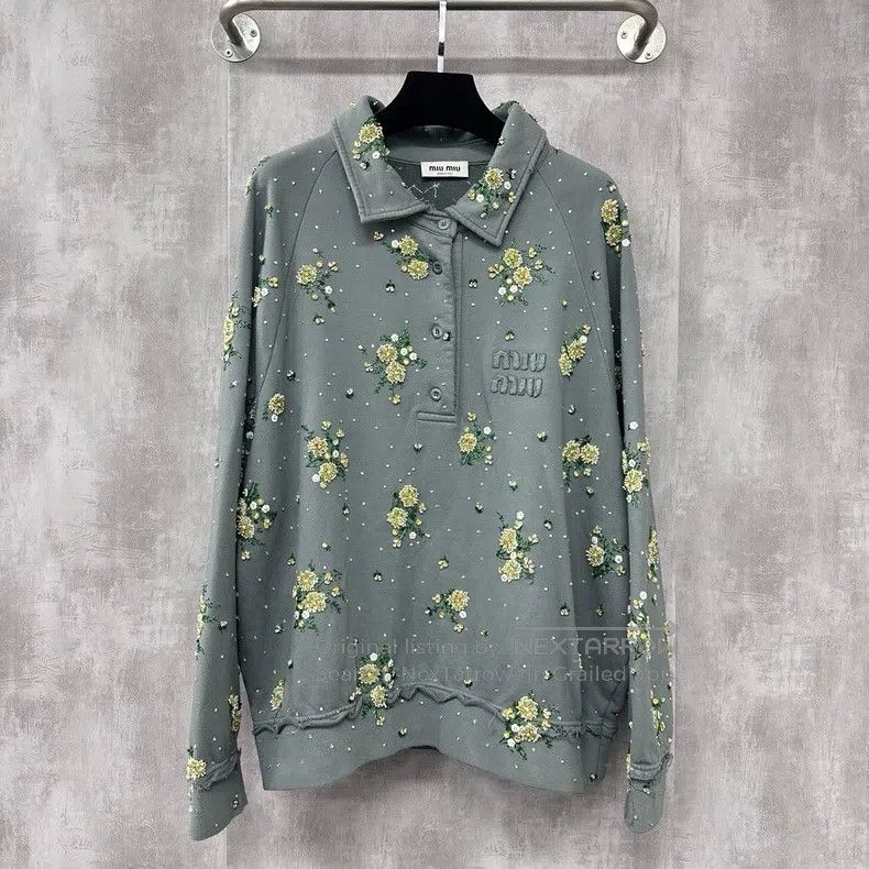 Miu Miu Miu Miu Size M Embroidered holiday limited series sequined Size M / US 6-8 / IT 42-44 - 1 Thumbnail