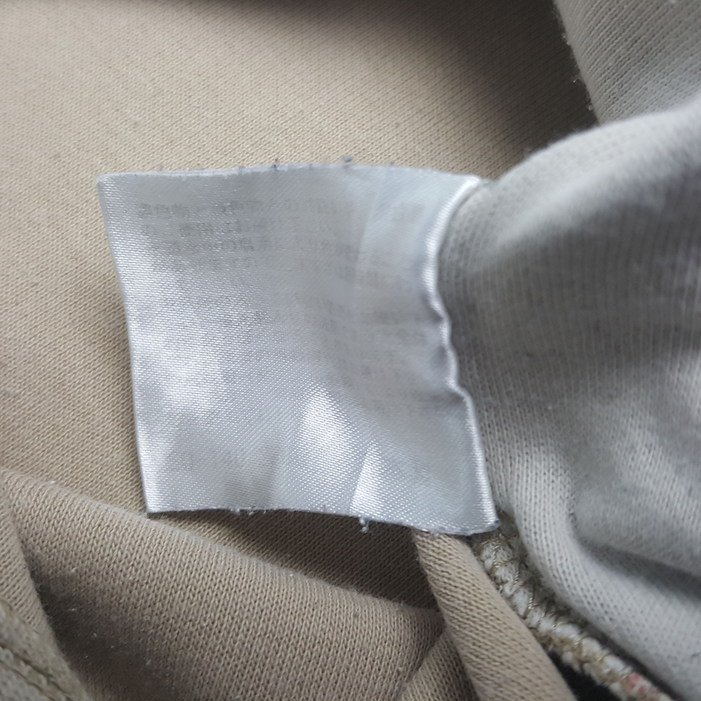 Burberry Burberry London Nova Check Custom SpellOut Sweatshirt Size US L / EU 52-54 / 3 - 10 Thumbnail