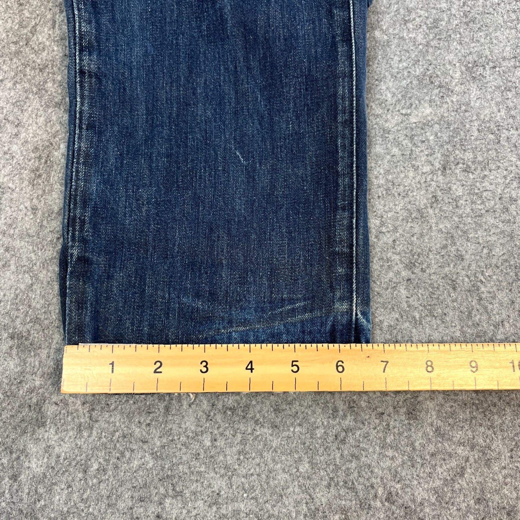 Tommy Hilfiger Tommy Hilfiger Jeans Tapered Fit 36 32 Mid Wash Blue Whiskering Honeycomb Denim Mens Regular 5-Pocket Size US 36 / EU 52 - 3 Thumbnail