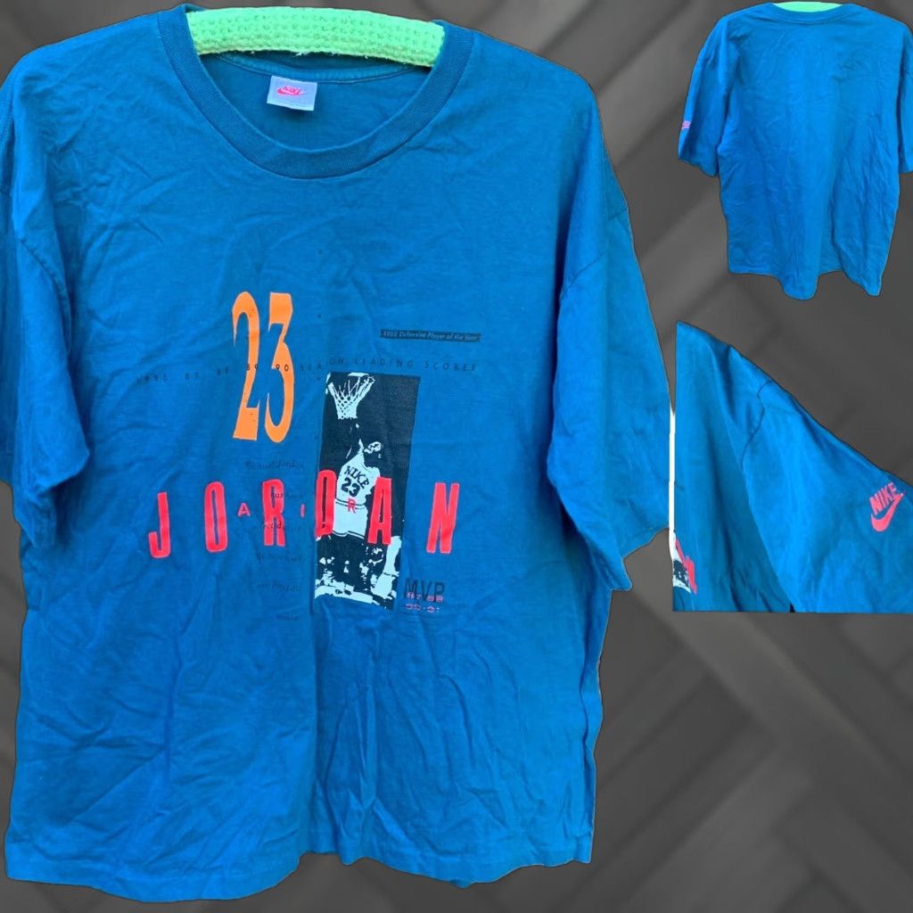 Nike VINTAGE Nike Air Jordan 23 Graphic Tee L Mens Blue 90s 1990s Single Stitch Made in USA Shirt T-Shirt Size US L / EU 52-54 / 3 - 1 Thumbnail