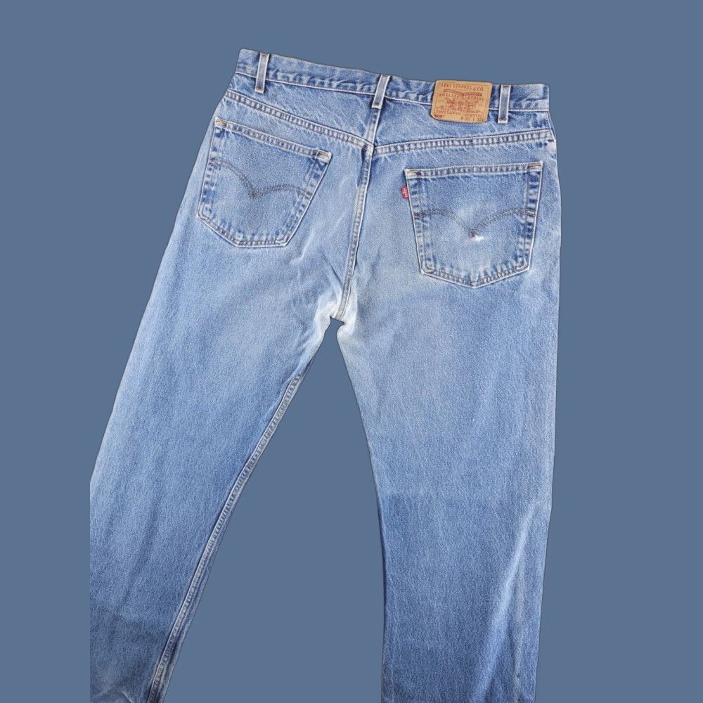 Levi's VINTAGE Levi's Jeans Mens 505 Straight 36x32 Blue Medium Wash Distressed Denim Regular Fit Button Size US 36 / EU 52 - 1 Thumbnail