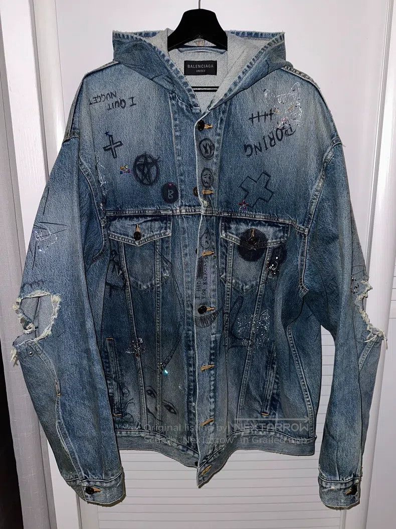 Balenciaga Balenciaga Crystal Hand Painted Graffiti Destroyed Hooded Size US S / EU 44-46 / 1 - 1 Thumbnail