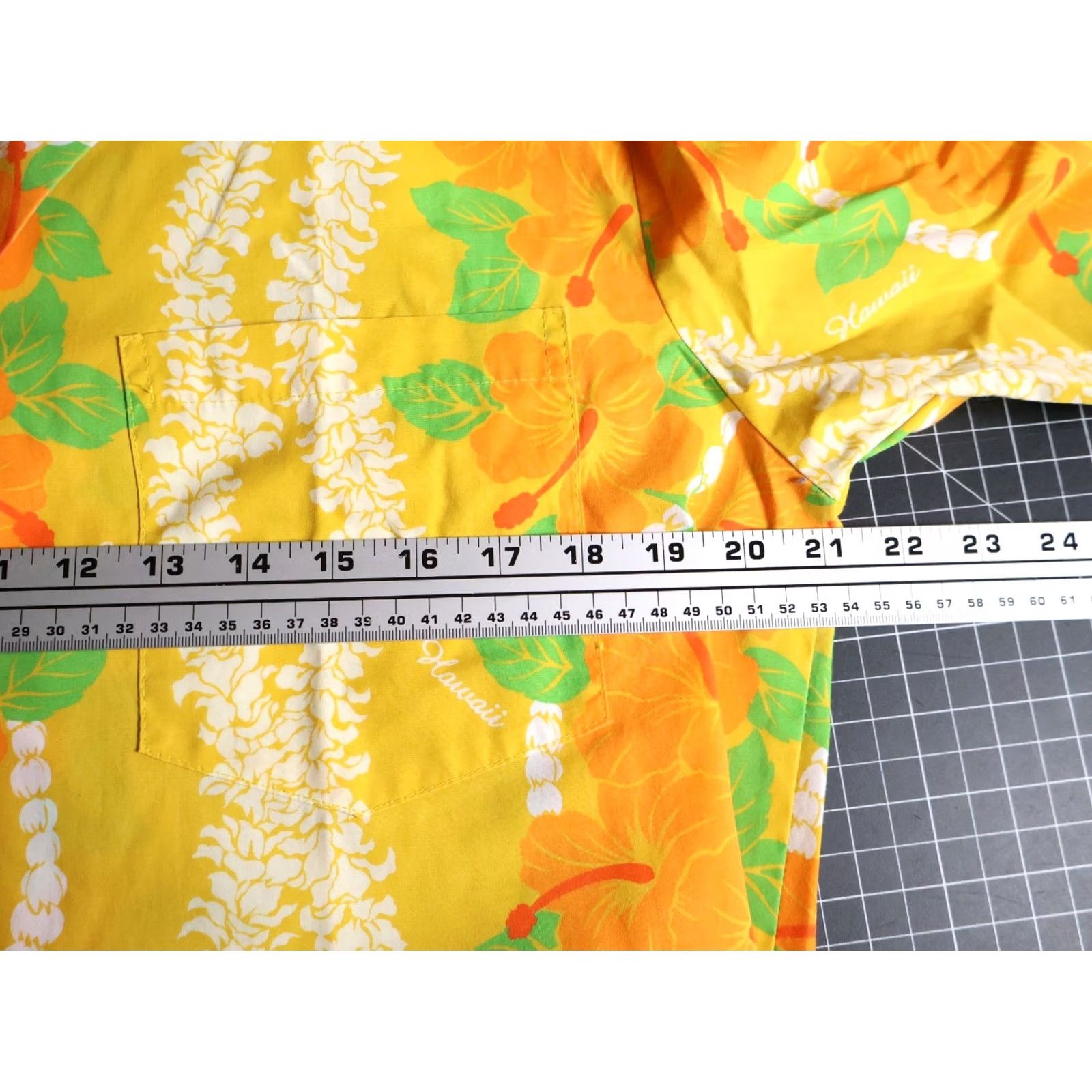 Vintage VINTAGE 80s Hawaiian Camp Collar Shirt Men's M Yellow Floral Lei Pattern VTG Size US M / EU 48-50 / 2 - 5 Thumbnail