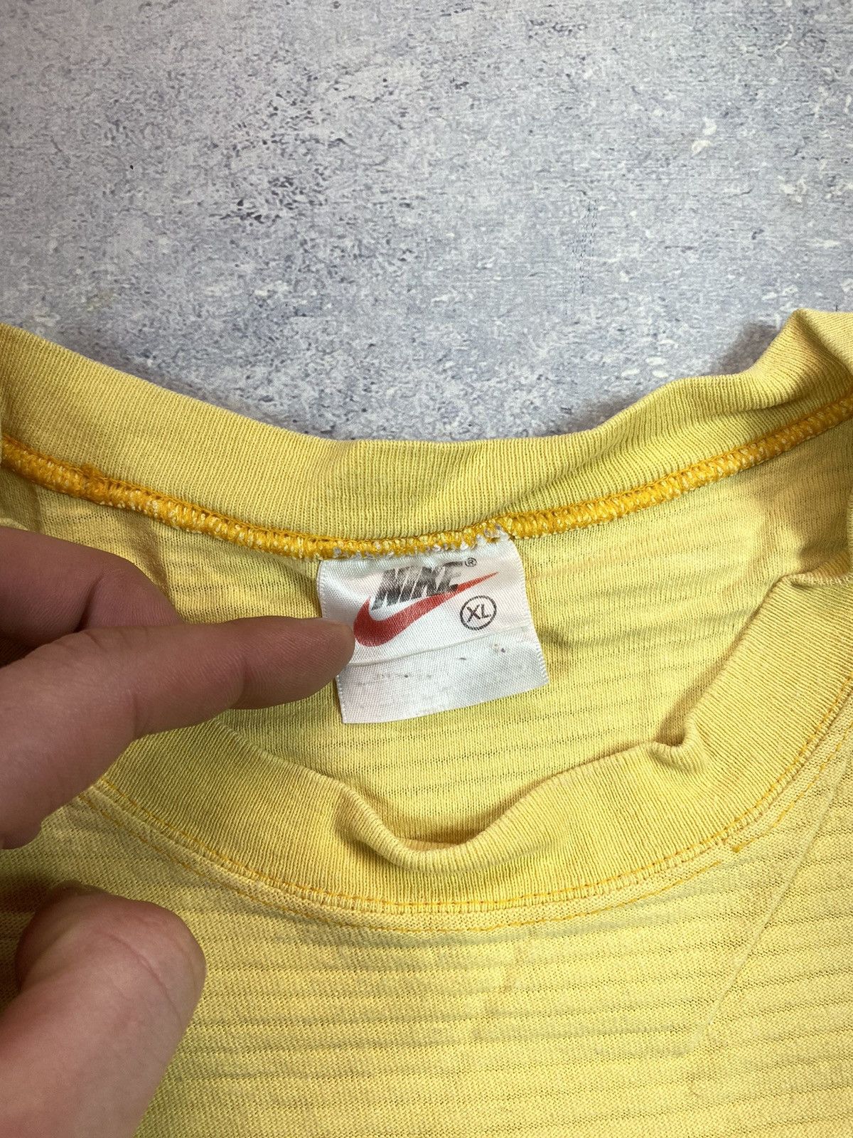Nike × Vintage Vintage Nike Men’s Yellow T-shirt With Big Centre Logo Size US XL / EU 56 / 4 - 9 Thumbnail