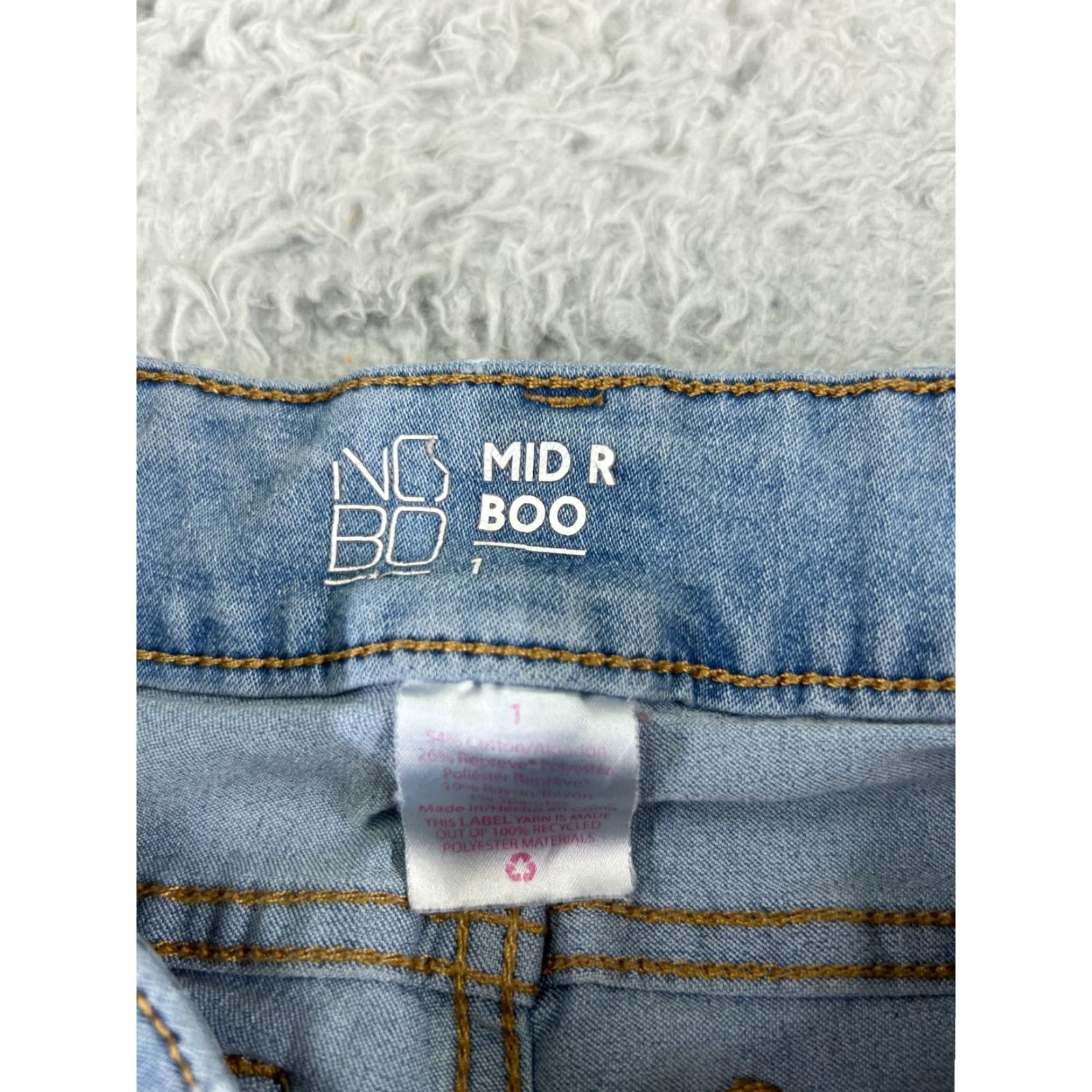 Vintage No Boundaries Jeans Juniors 1 Blue Denim Bootcut Light Wash 5-Pocket Embroidered Stretch Regular Cotton Blend Women's Jeans (Low Rise) - 29in Inseam Size 25" / US 0 / IT 36 - 6 Thumbnail