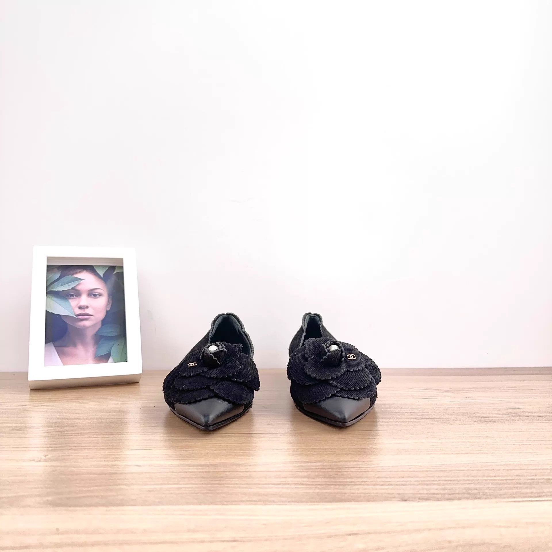 Chanel Chanel Women's Shoes 37.5 Size US 7 / IT 37 - 4 Thumbnail