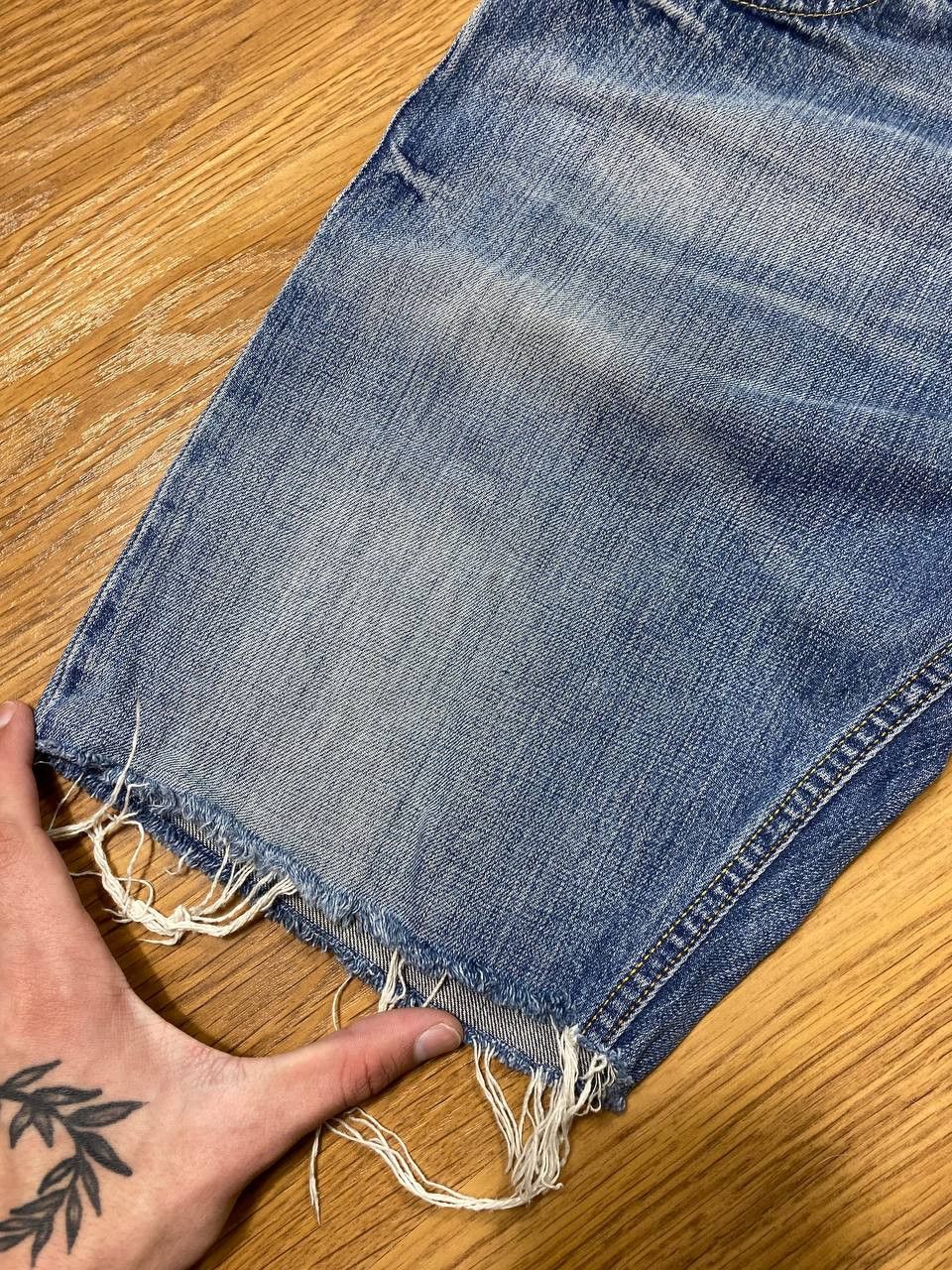 Japanese Brand × Levi's Gothicana Y2K Bondage Gothic Multipocket Cargo Shorts Size US 31 - 18 Thumbnail