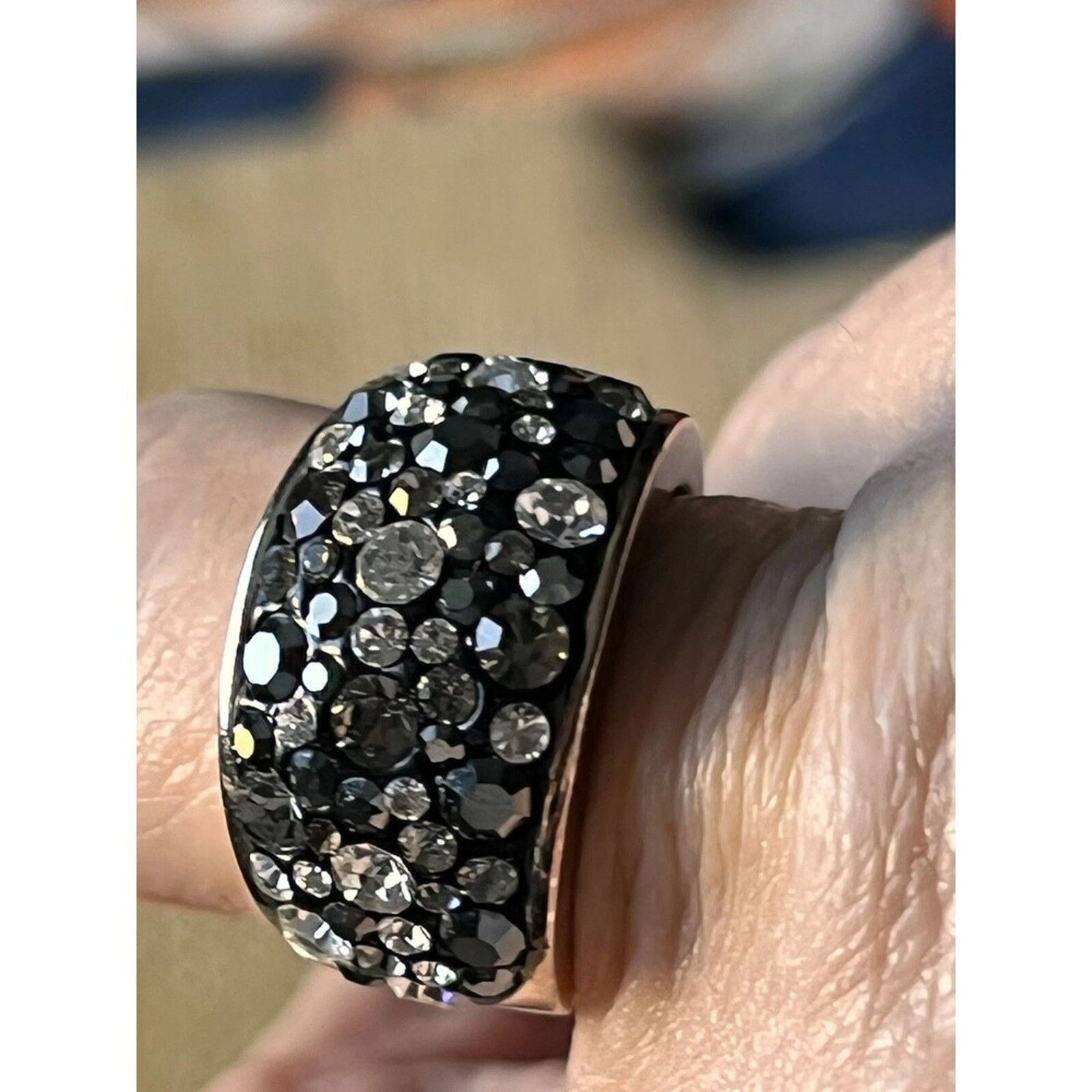 Other JMC Brass Rose Gold Rhinestone Bubble Ring White/Black 6.3/4 Size ONE SIZE - 3 Thumbnail
