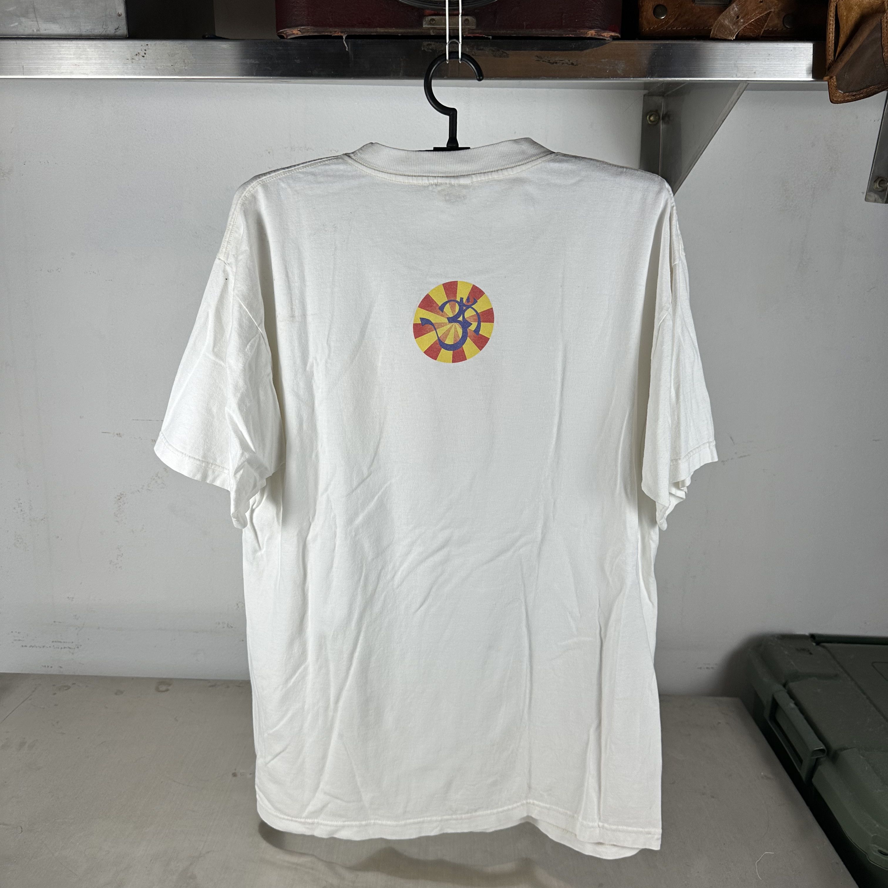 Vintage 90s 311 Three Eleven Surfing Buddha Rock Band T-Shirt Size US XL / EU 56 / 4 - 3 Thumbnail