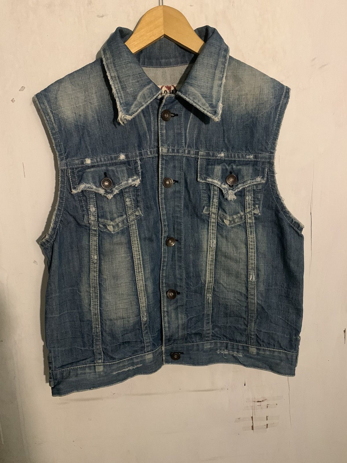 Japanese Brand Distressed denim vest LGB styel Size US L / EU 52-54 / 3 - 1 Thumbnail