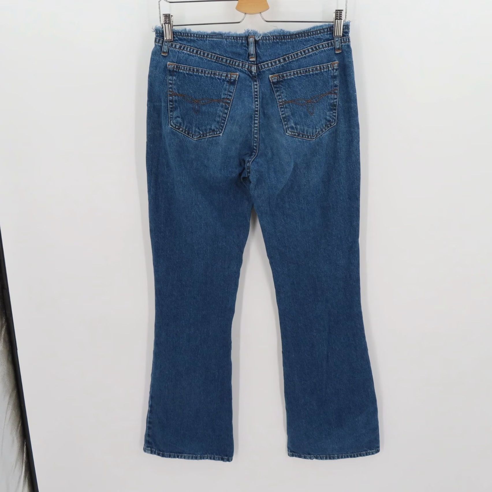Vintage VINTAGE Paris Blues Jeans Bootcut Junior's 7 Womens Blue Denim 5-Pocket Rise 8" Inseam 31" Y2K 2000s Cleared Hem Raw Waist Low Rise Size 28" / US 6 / IT 42 - 6 Thumbnail