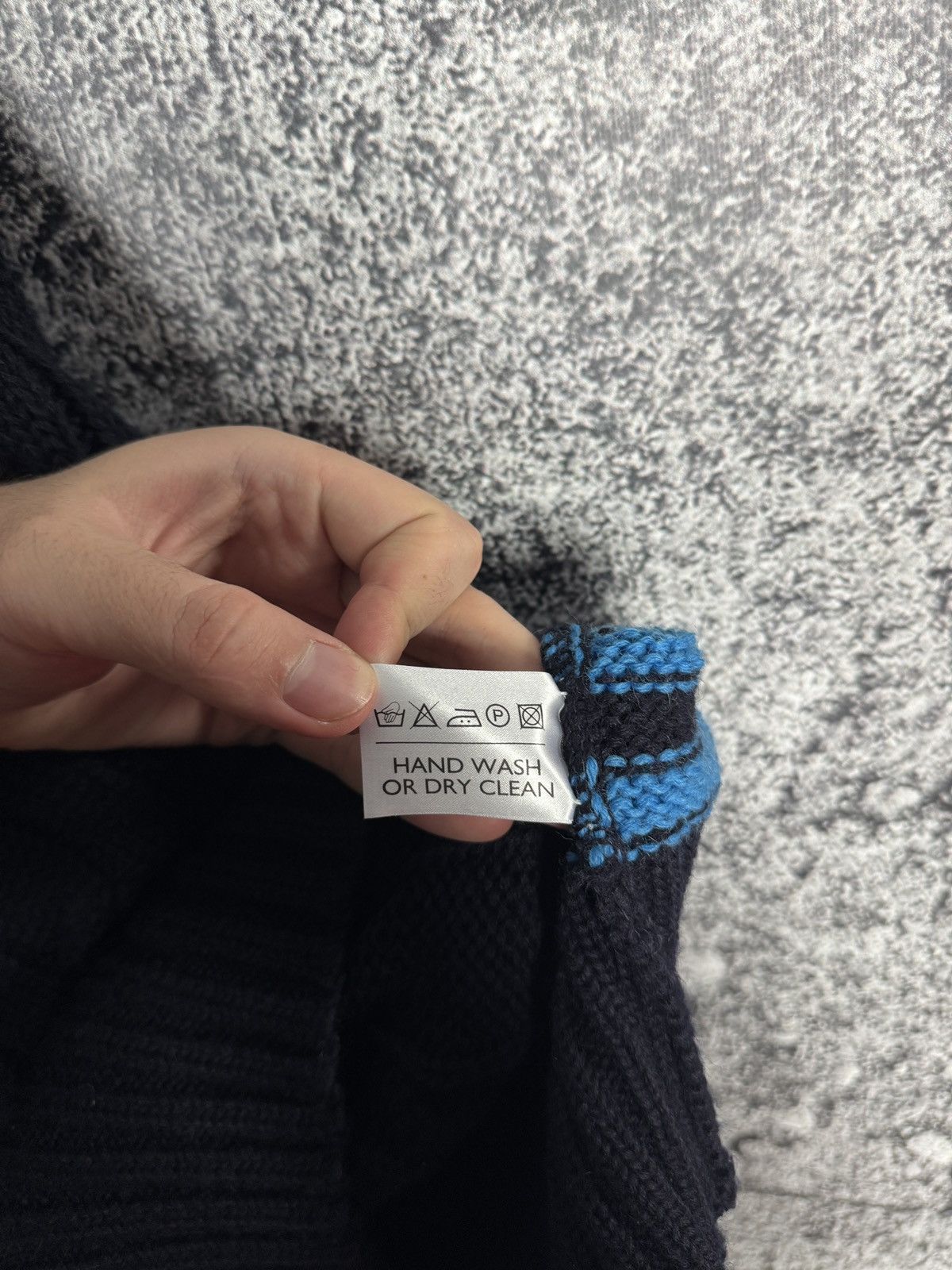 Fred Perry Fred Perry Vintage V-Neck Cable Knit Sweater Pullover Sz 44 Size US L / EU 52-54 / 3 - 10 Thumbnail