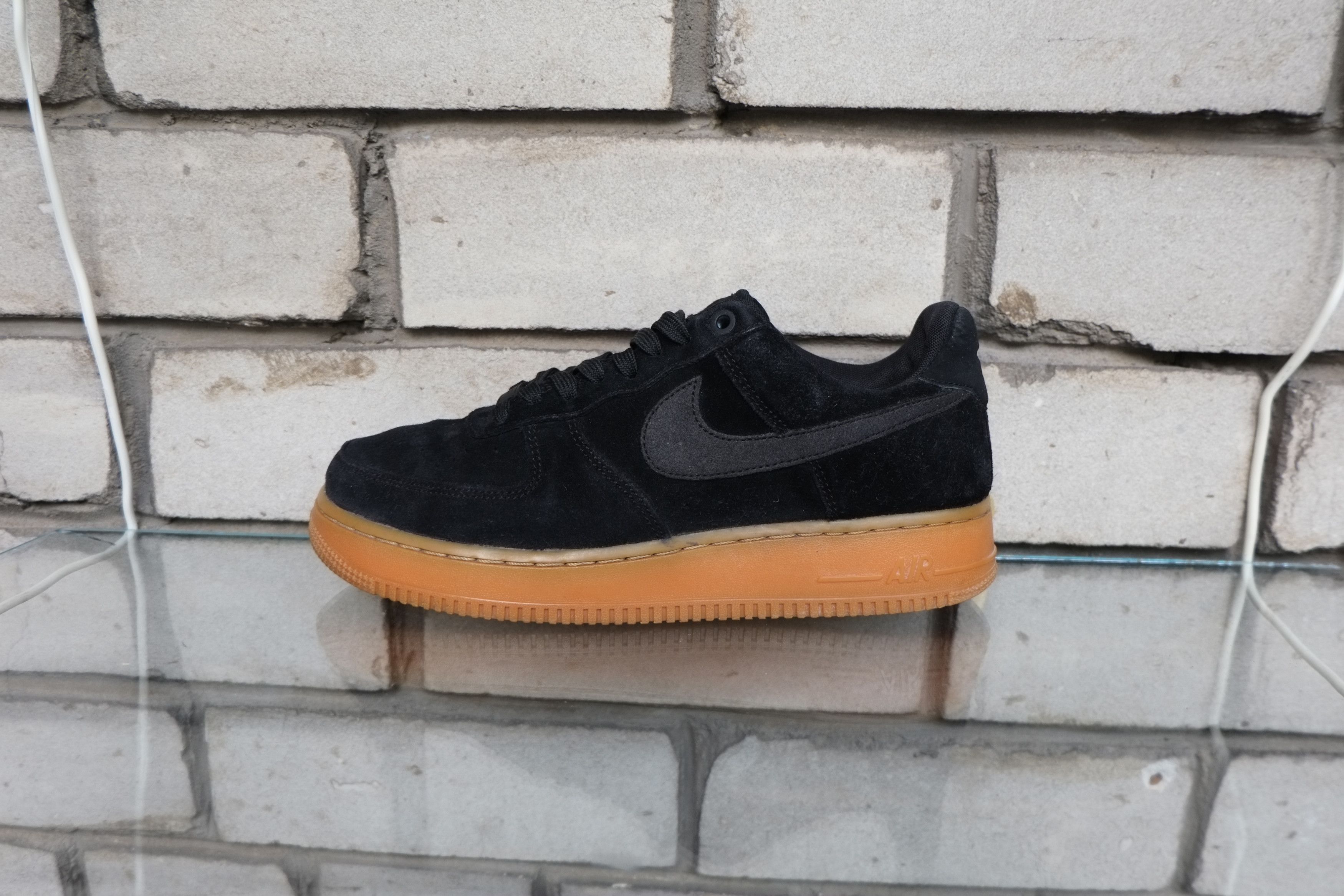 Nike Nike Air Force 1 07 LV8 Suede Black Gum Jordan AA1117-001 Size US 8 / EU 41 - 3 Thumbnail