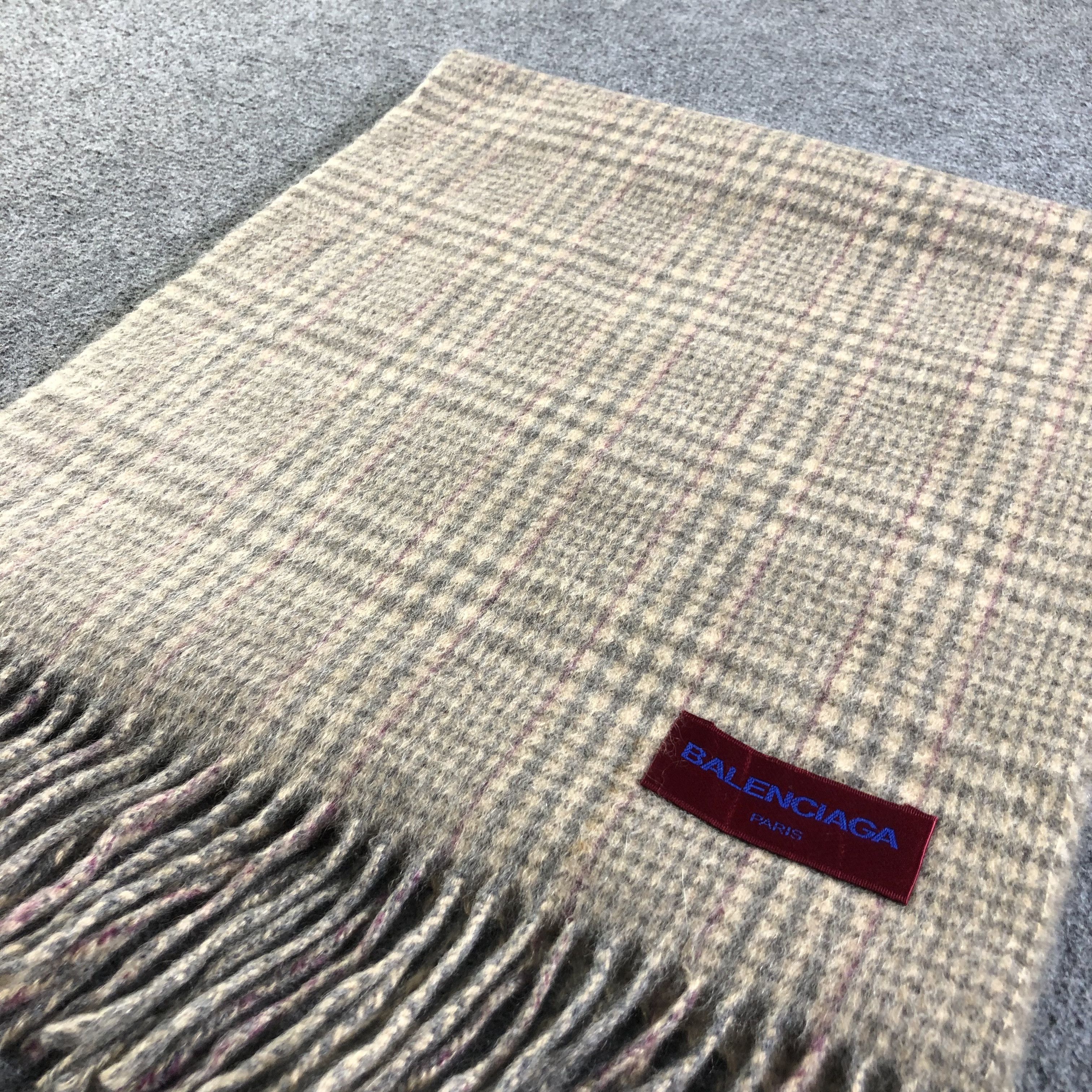 Balenciaga Balenciaga Cashmere Scarf Muffler V1744 Size ONE SIZE - 2 Thumbnail