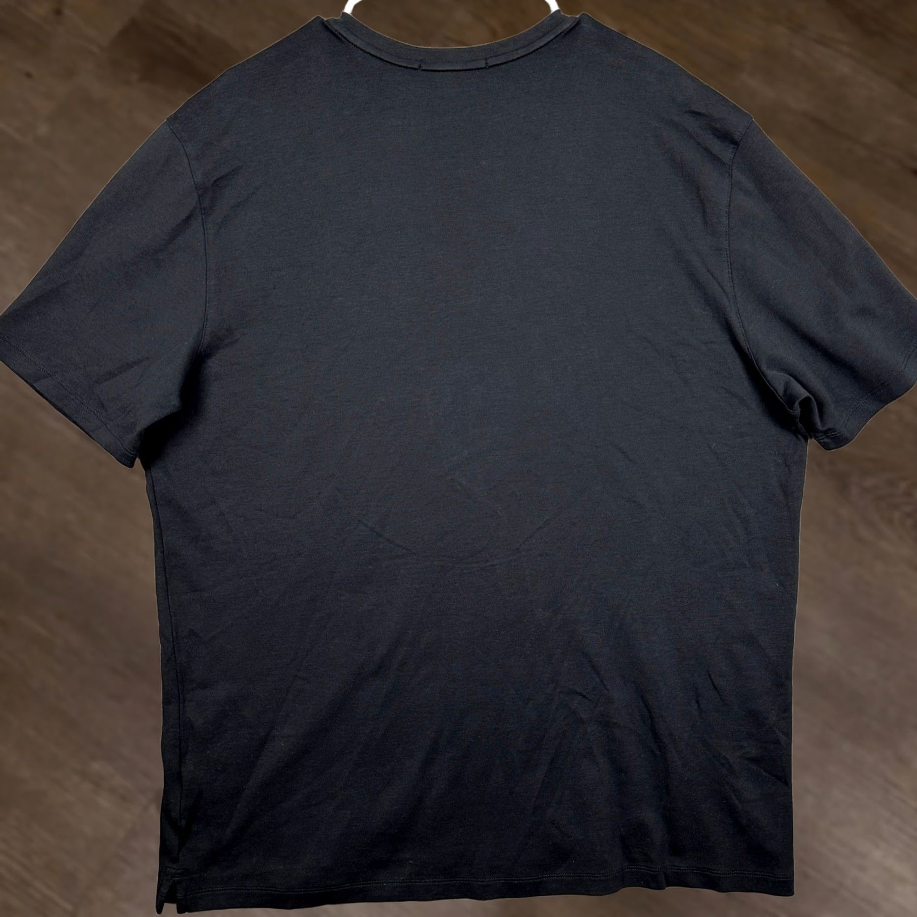 Vintage Robert Barakett Mens T-Shirt V-Neck Short Sleeve Black 2XL Pima Cotton Tee EUC Size US XXL / EU 58 / 5 - 1 Thumbnail
