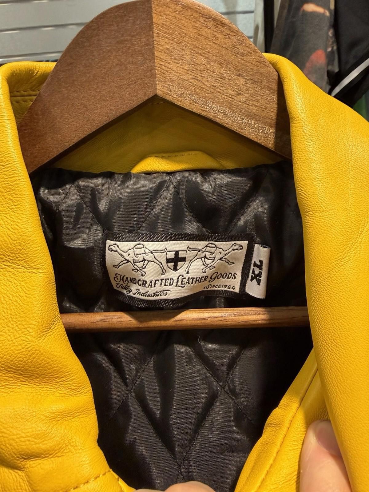 Other ValeLives Valley Leather Jacket Yellow Rare Release Size XL Size US XL / EU 56 / 4 - 9 Thumbnail