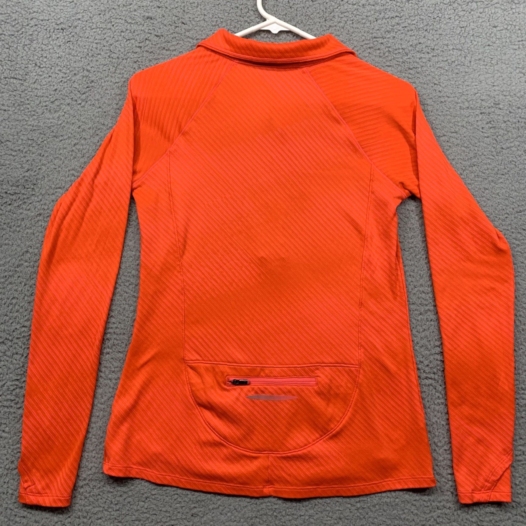 Under Armour Under Armour Athletic Top Women's M Orange Fitted Zip Pocket/Back Thumb Holes Shirt Slim 1/2 Zip Back Pocket 5" Size M / US 6-8 / IT 42-44 - 5 Thumbnail