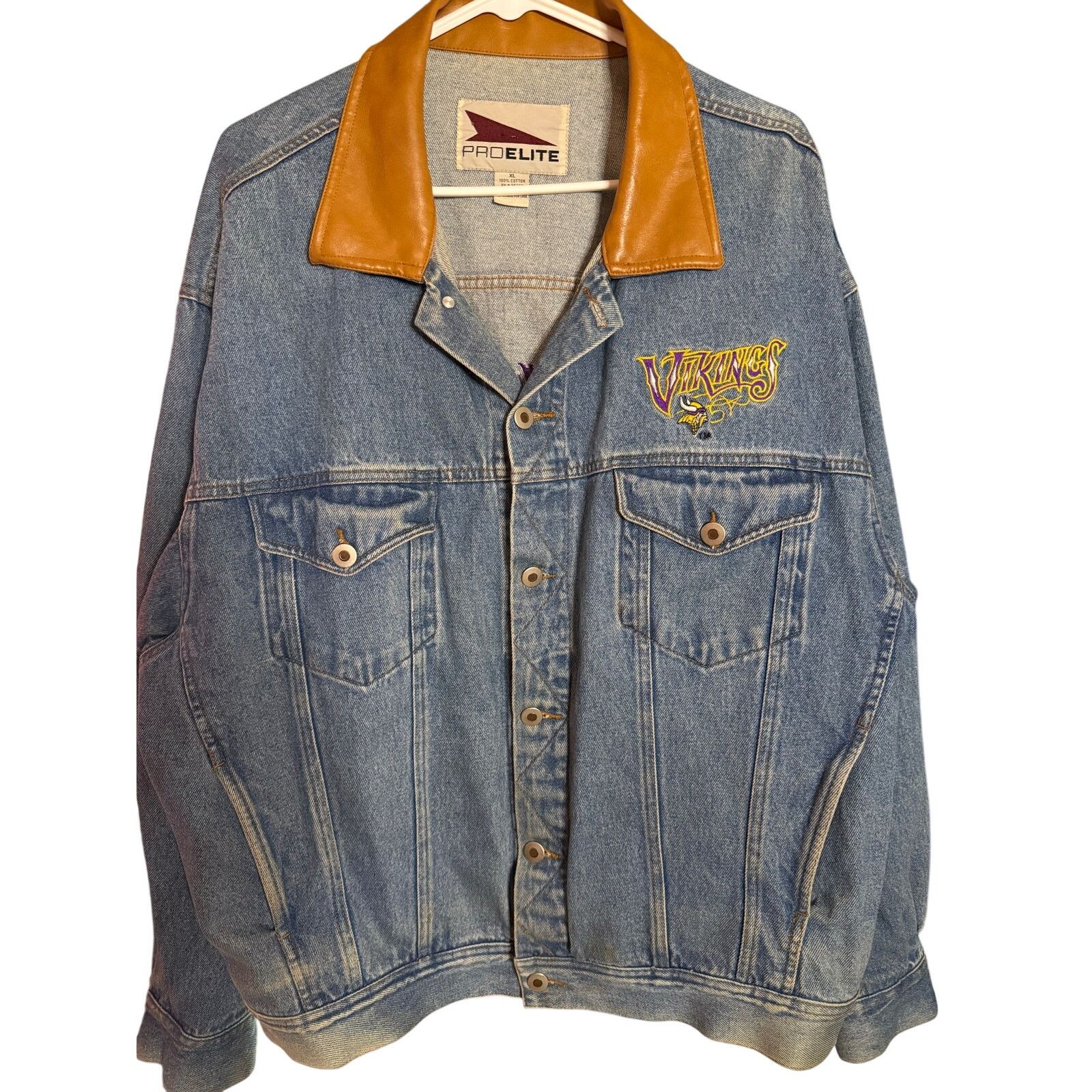 Other Vintage Minnesota Vikings Denim Jacket Size US XL / EU 56 / 4 - 1 Thumbnail