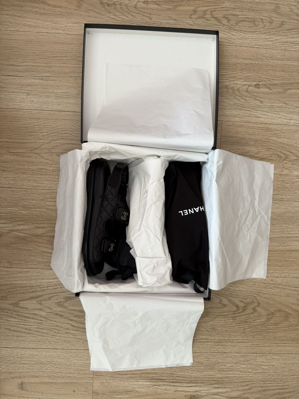 Chanel Chanel Black Caviar Logo Sandals Sz.37,5 Size US 7.5 / IT 37.5 - 15 Thumbnail