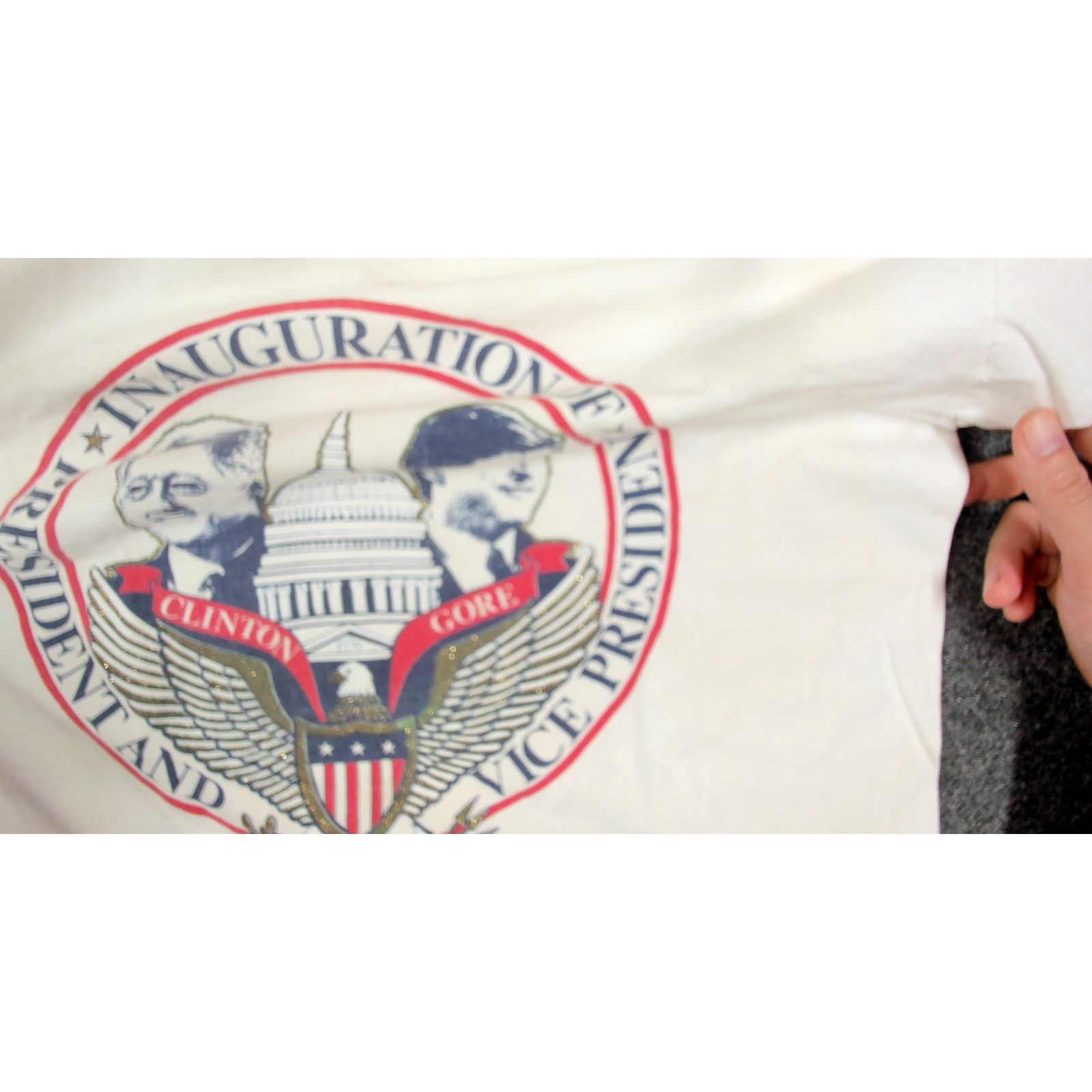Fruit Of The Loom FOTL VTG 1993 Clinton Gore Inauguration Single Stitch Tee Size US L / EU 52-54 / 3 - 11 Thumbnail