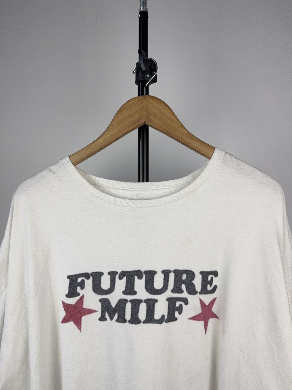 Band Tees × Vintage Ironic Y2K Graphic Tee – Future MILF Print Distressed White Size US XL / EU 56 / 4 - 2 Thumbnail