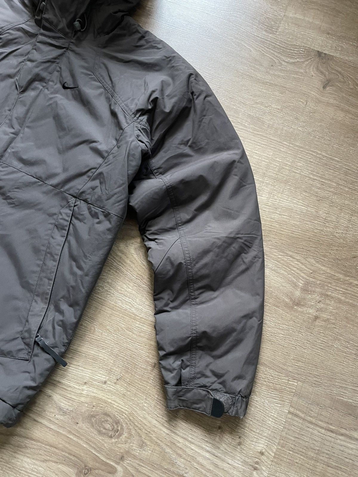 Nike Vintage Nike Swoosh Logo Hooded Puffer Jacket 00s Y2K Size US S / EU 44-46 / 1 - 6 Thumbnail