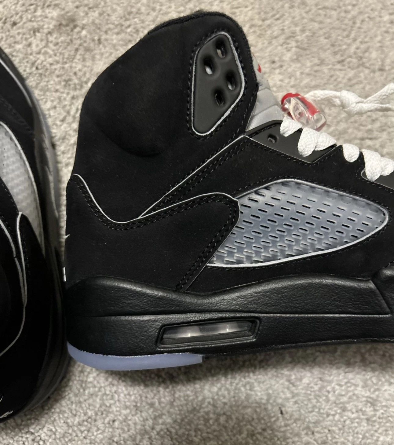 Jordan Brand Jordan 5 Black Metallic Size US 8 / EU 41 - 8 Thumbnail