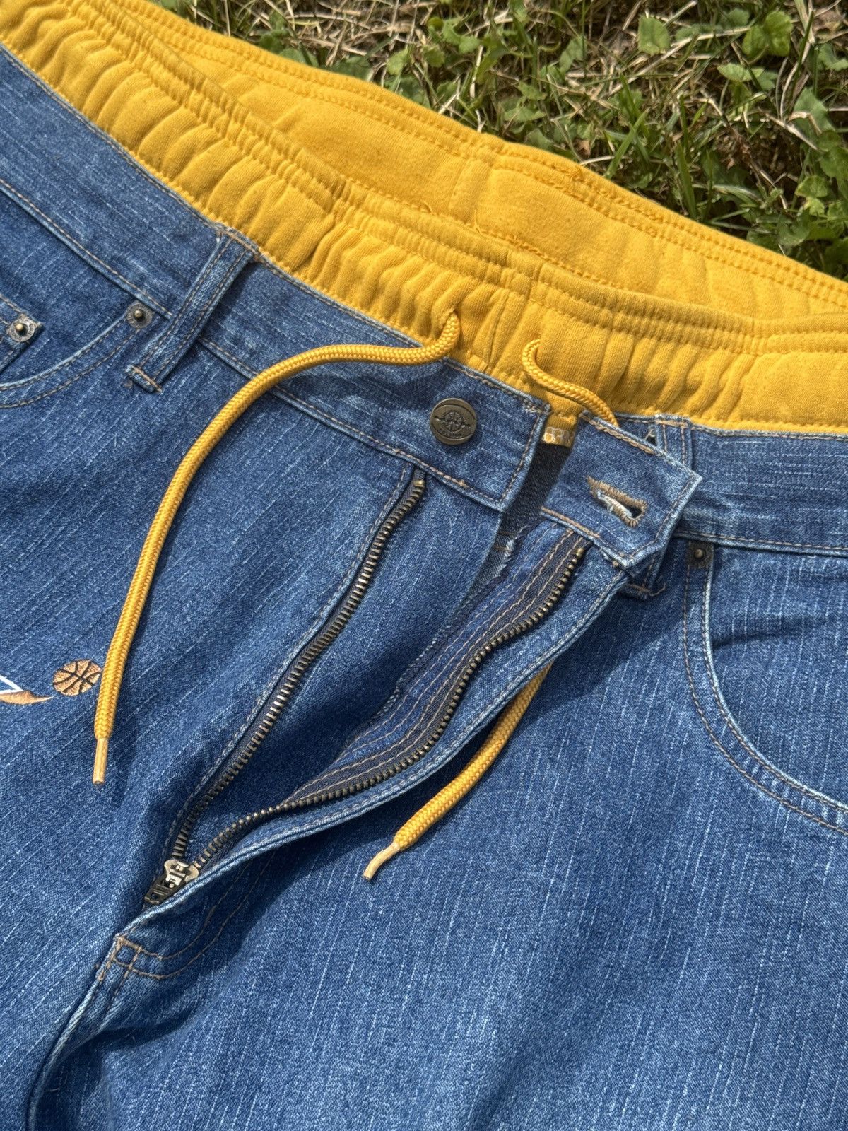 NBA UNK X NBA Double Waist Jeans by Kendall’s Customs Size US 36 / EU 52 - 3 Thumbnail