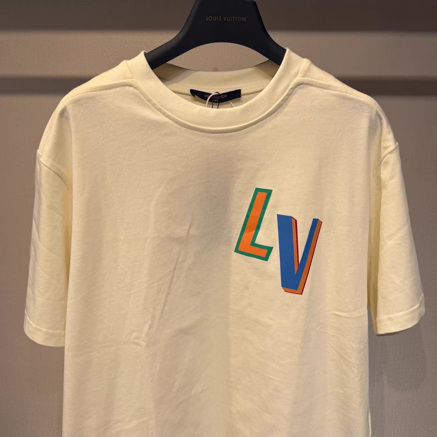 Louis Vuitton LV x NBA White Logo Short Sleeve Tee M Size US M / EU 48-50 / 2 - 3 Thumbnail