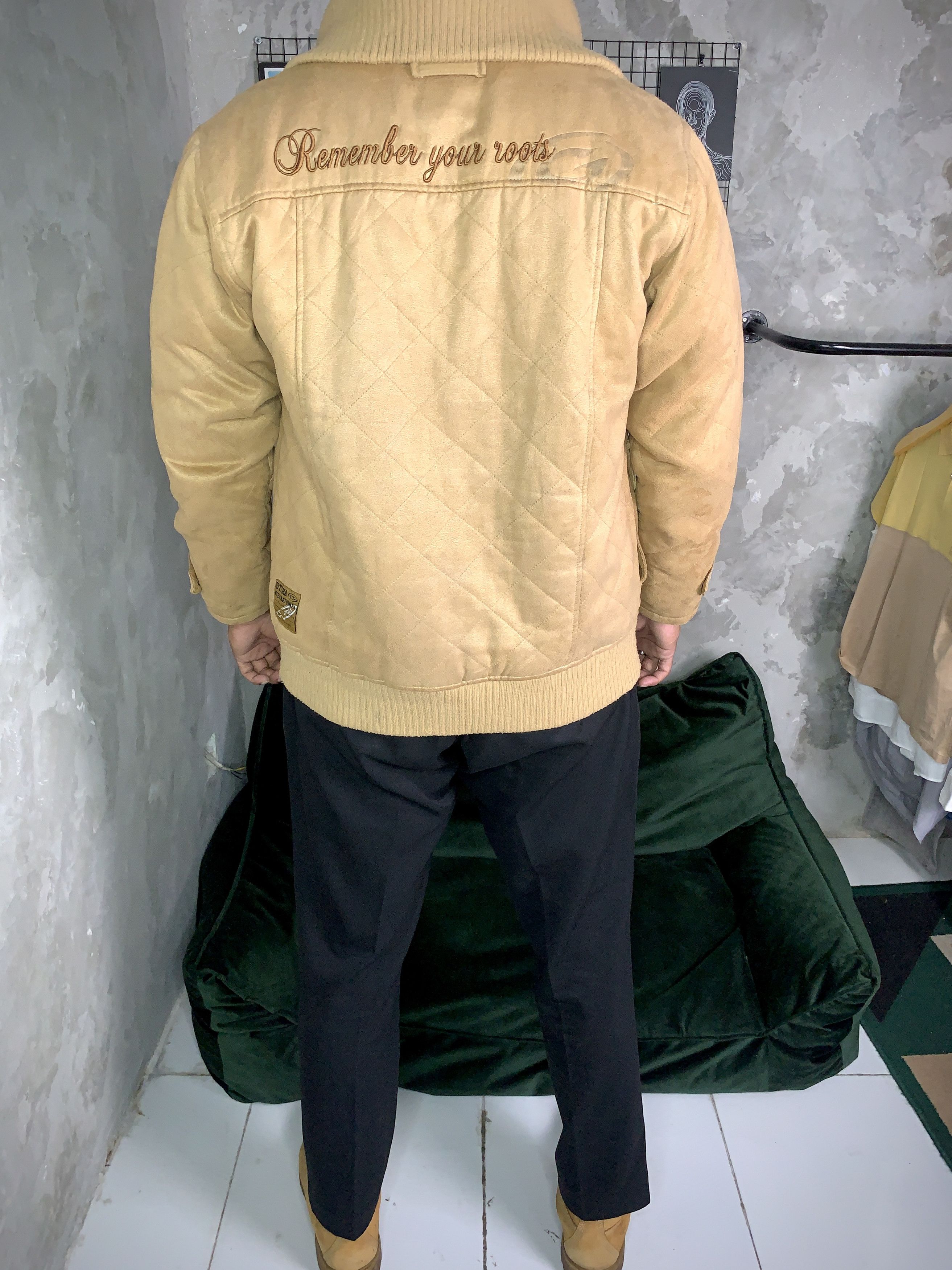 Gotcha Vintage Gotcha Quilted Suede Bomber Jacket Sherpa Lined Size US XL / EU 56 / 4 - 9 Thumbnail