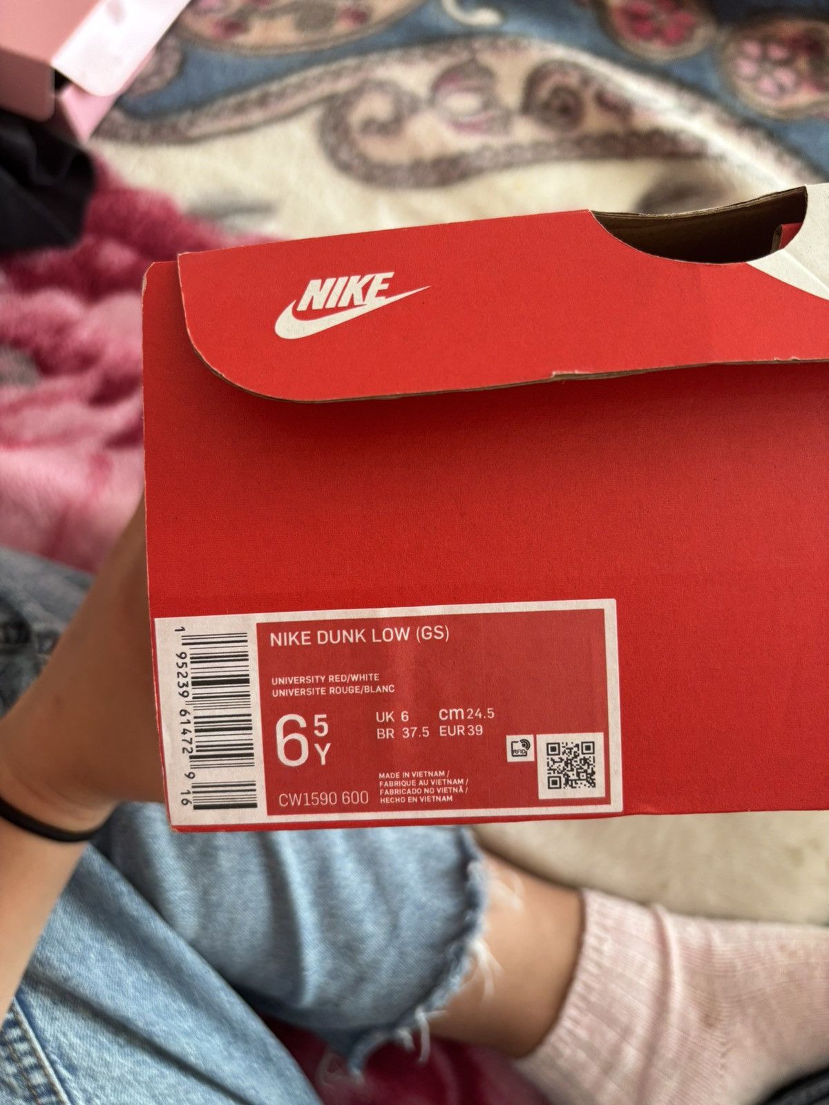 Nike university red / white dunks Size US 6.5 / EU 39-40 - 2 Thumbnail