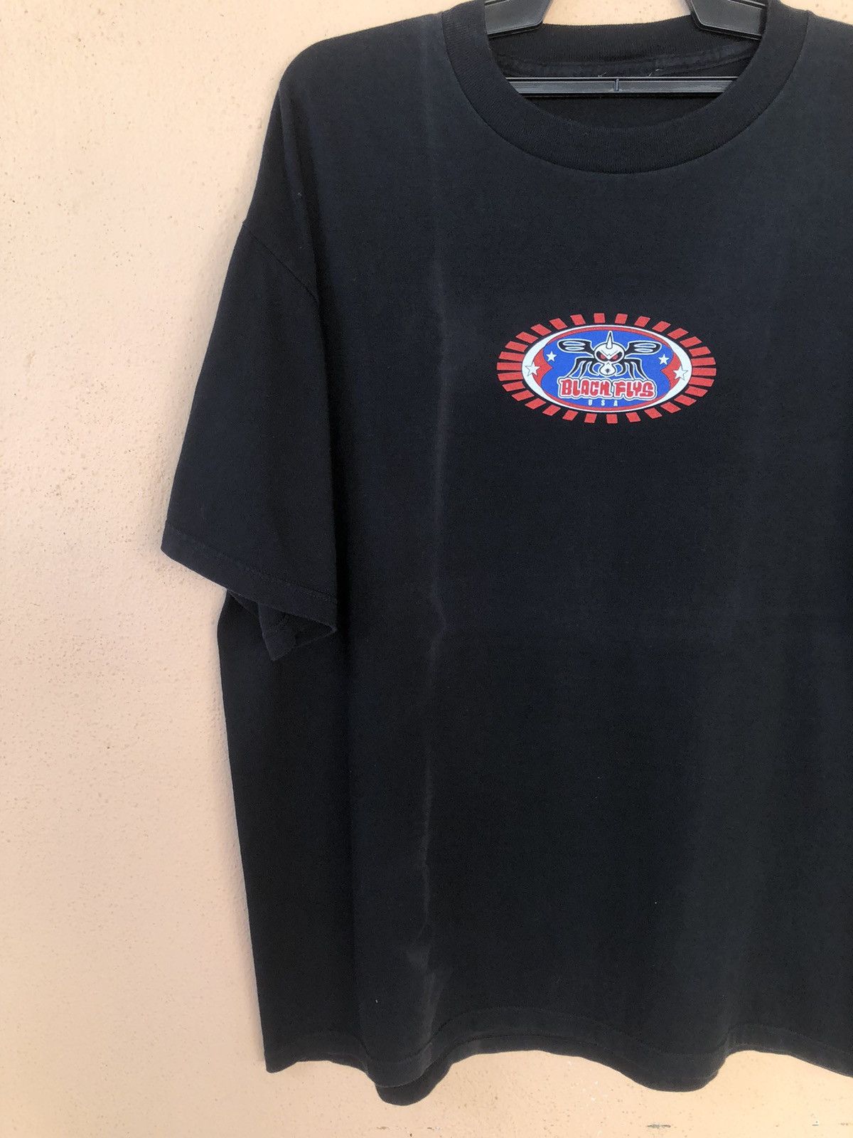 Vintage Vintage 90s BLACK FLYS Skateboard Tee Size US XL / EU 56 / 4 - 10 Thumbnail