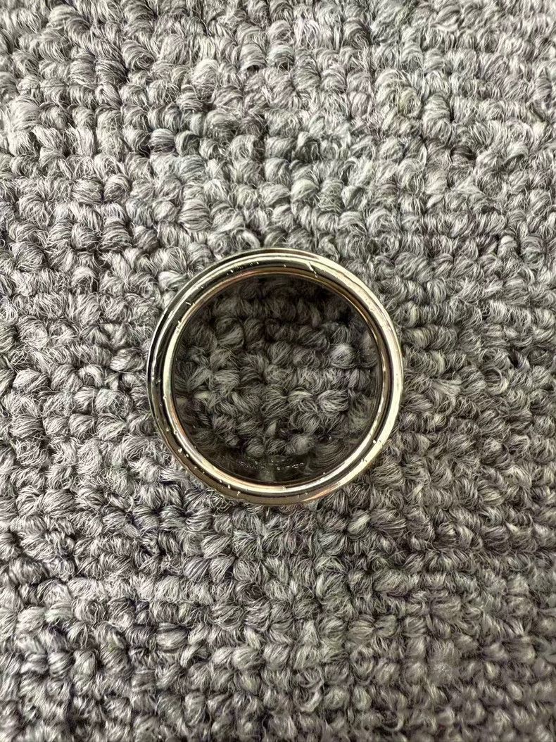 Louis Vuitton Louis Vuitton Rhinestone ring Size ONE SIZE - 3 Thumbnail