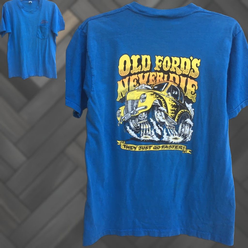 JCPenney Vintage Ford Pocket Tee Old Fords Never Die They Just Get Faster Iron On T-Shirt Shirt Men L Blue 1970s Graphic JC Penney Vintage Ford Pocket Tee Size US L / EU 52-54 / 3 - 1 Thumbnail