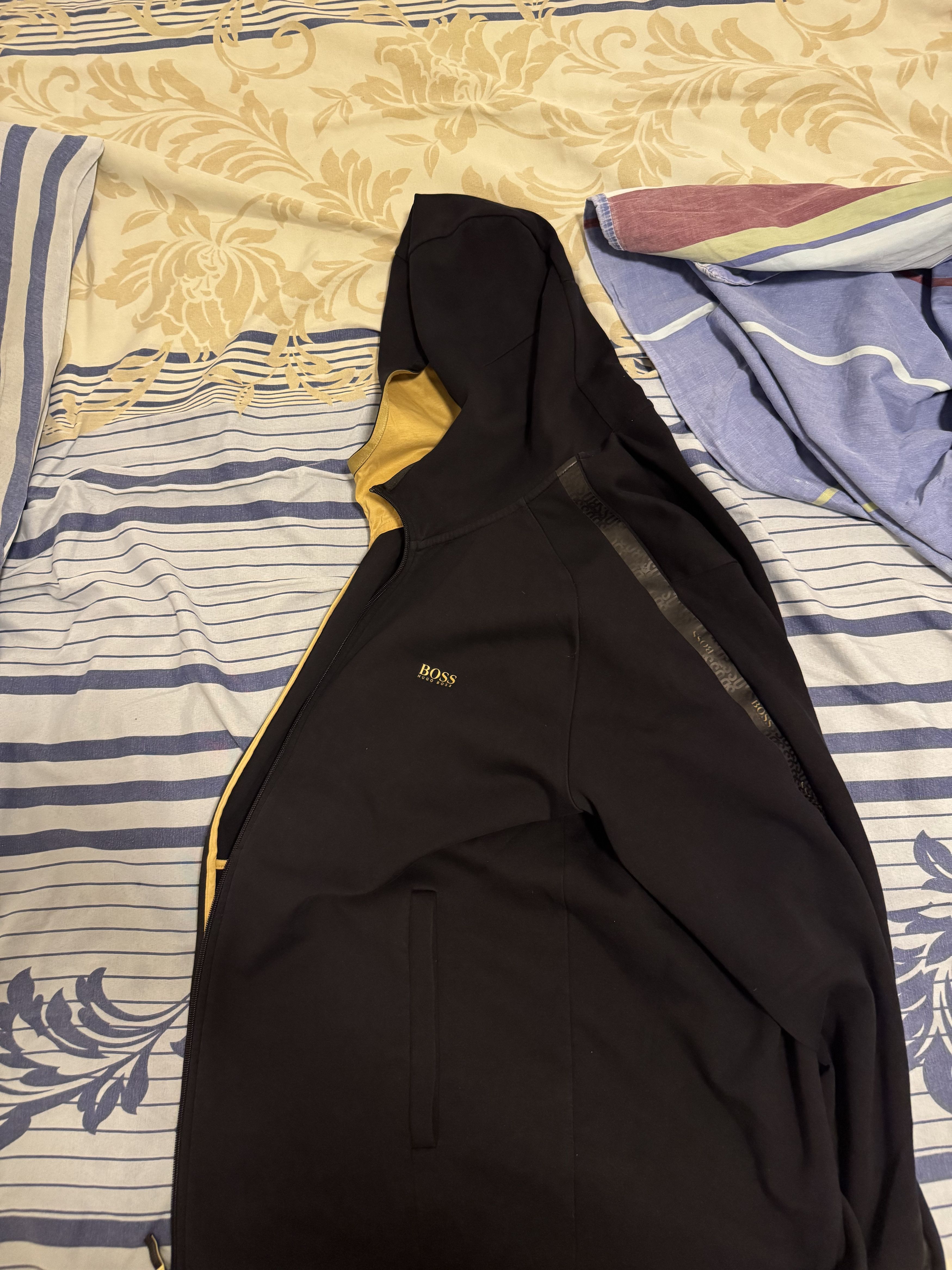 Hugo Boss Hugo Boss Saggy 2 gold capsule tracksuit Size US XXL / EU 58 / 5 - 3 Thumbnail