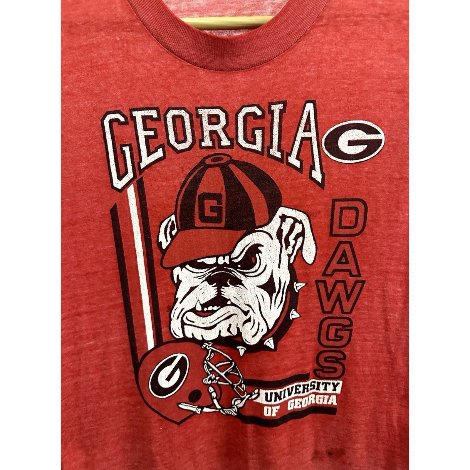 Vintage VTG 80s University Of Georgia Bulldogs T-Shirt Red L Sleeveless Distressed Worn Paper Thin Burnout Mens Size US L / EU 52-54 / 3 - 3 Thumbnail