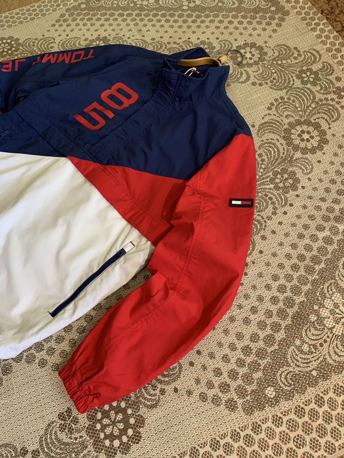 Tommy Jeans Tommy jeans light jacket anorak new with tags Size US L / EU 52-54 / 3 - 4 Thumbnail