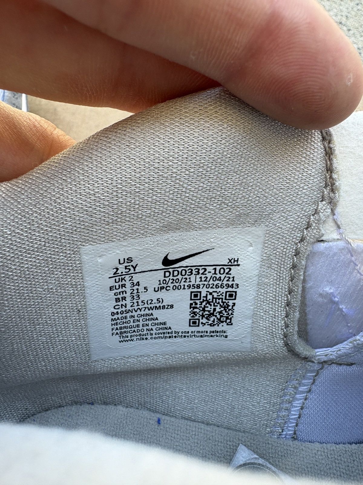 Nike 2022 Nike Kyrie Infinity “Smoke And Mirrors” (PS) Size 2.5Y Size US 4 / IT 34 - 8 Thumbnail