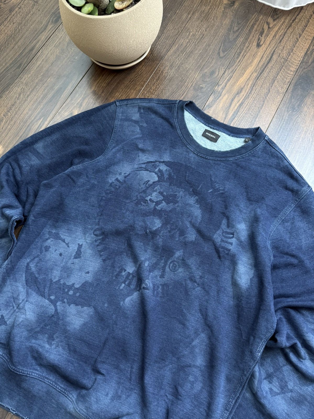 Diesel vintage Diesel y2k big logo distressed faded sweatshirt Size US XL / EU 56 / 4 - 3 Thumbnail