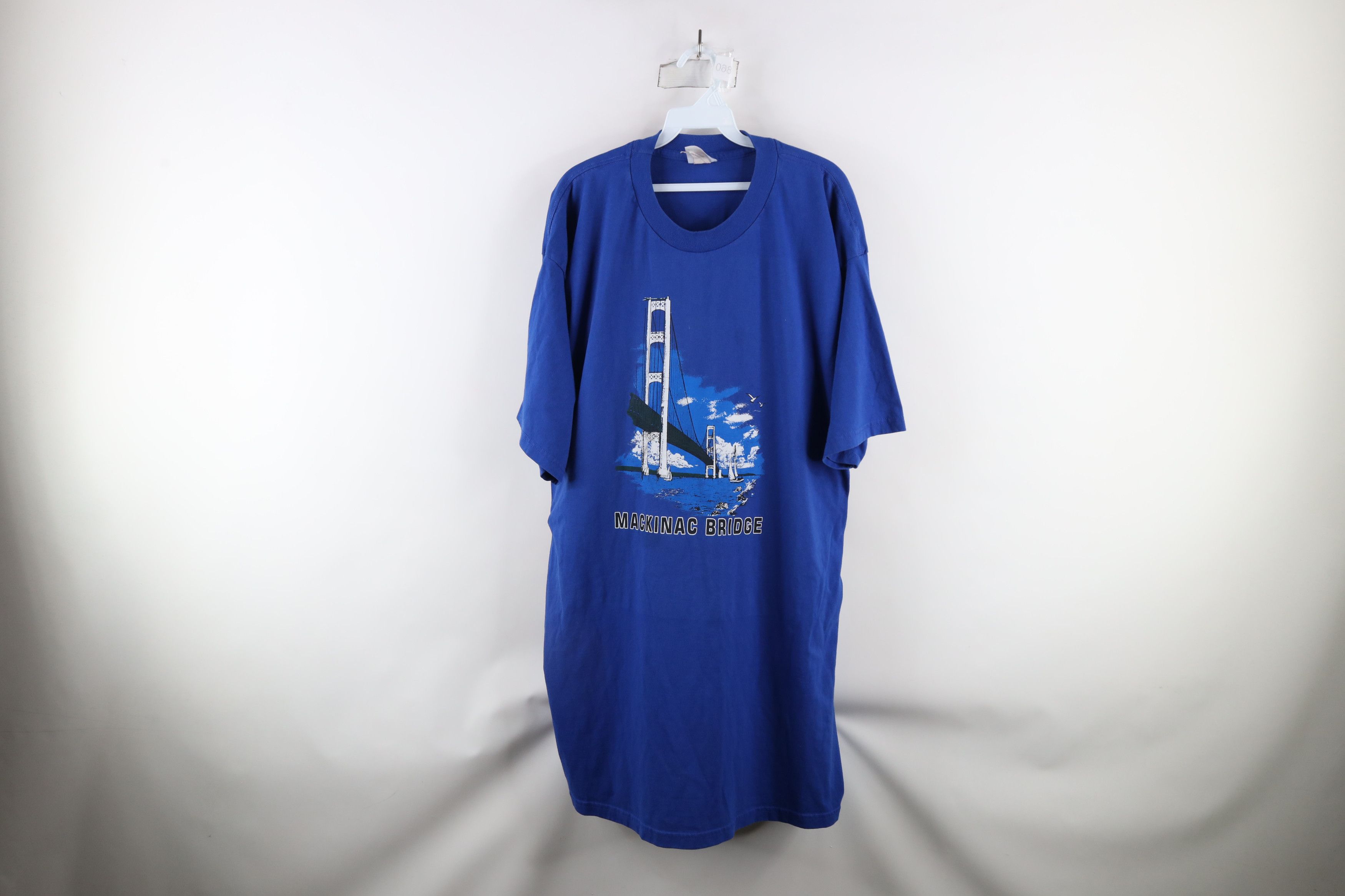Vintage Vintage 90s Streetwear Mackinac Bridge Michigan T-Shirt USA Size US XXL / EU 58 / 5 - 1 Thumbnail