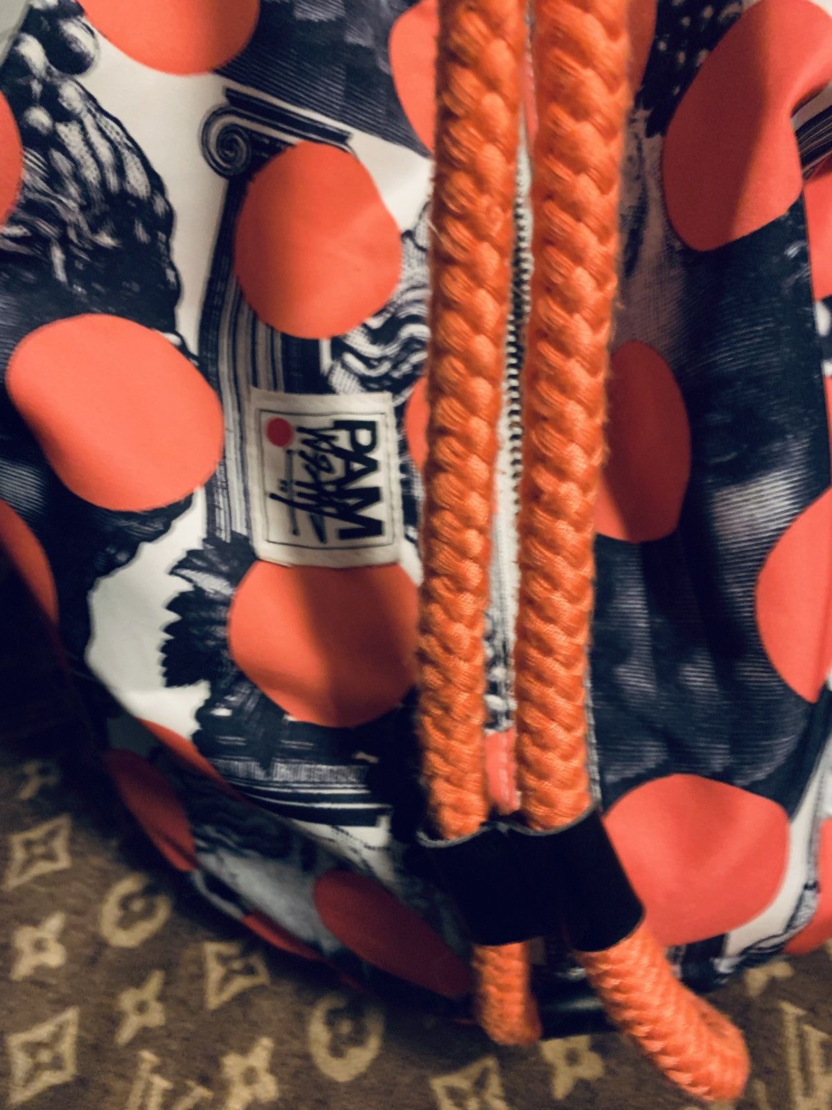 Perks And Mini × Stussy NWT STUSSY X PAM Sling Bag Size ONE SIZE - 8 Thumbnail