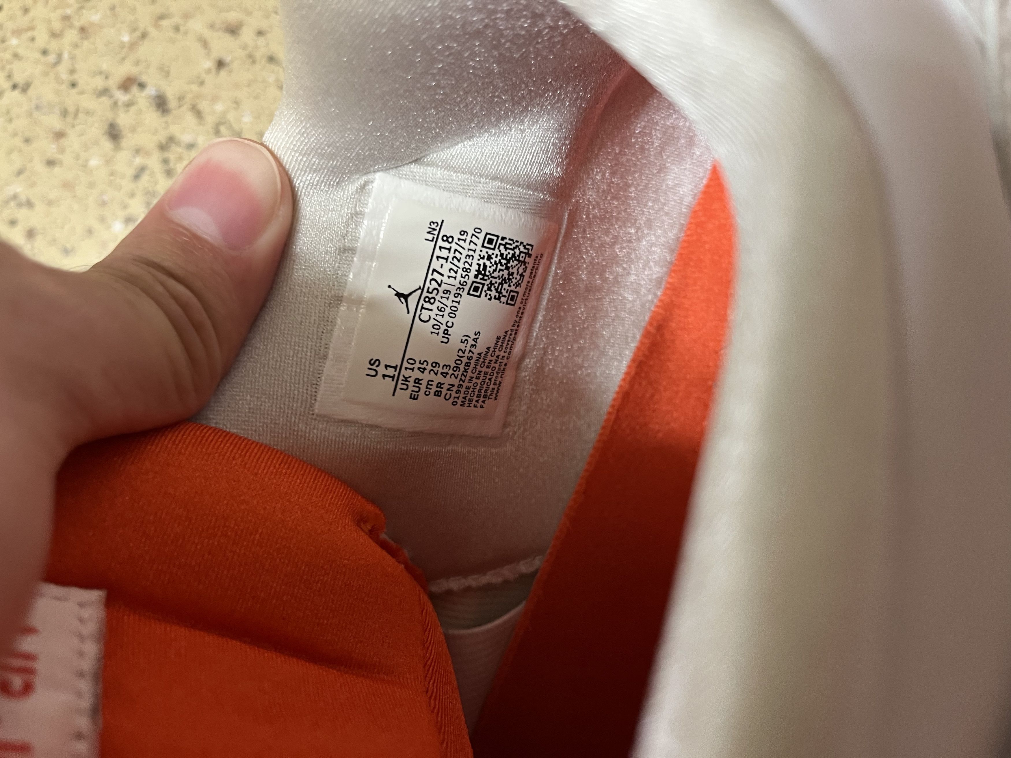 Jordan Brand Jordan 4 orange metallic Size US 11 / EU 44 - 11 Thumbnail