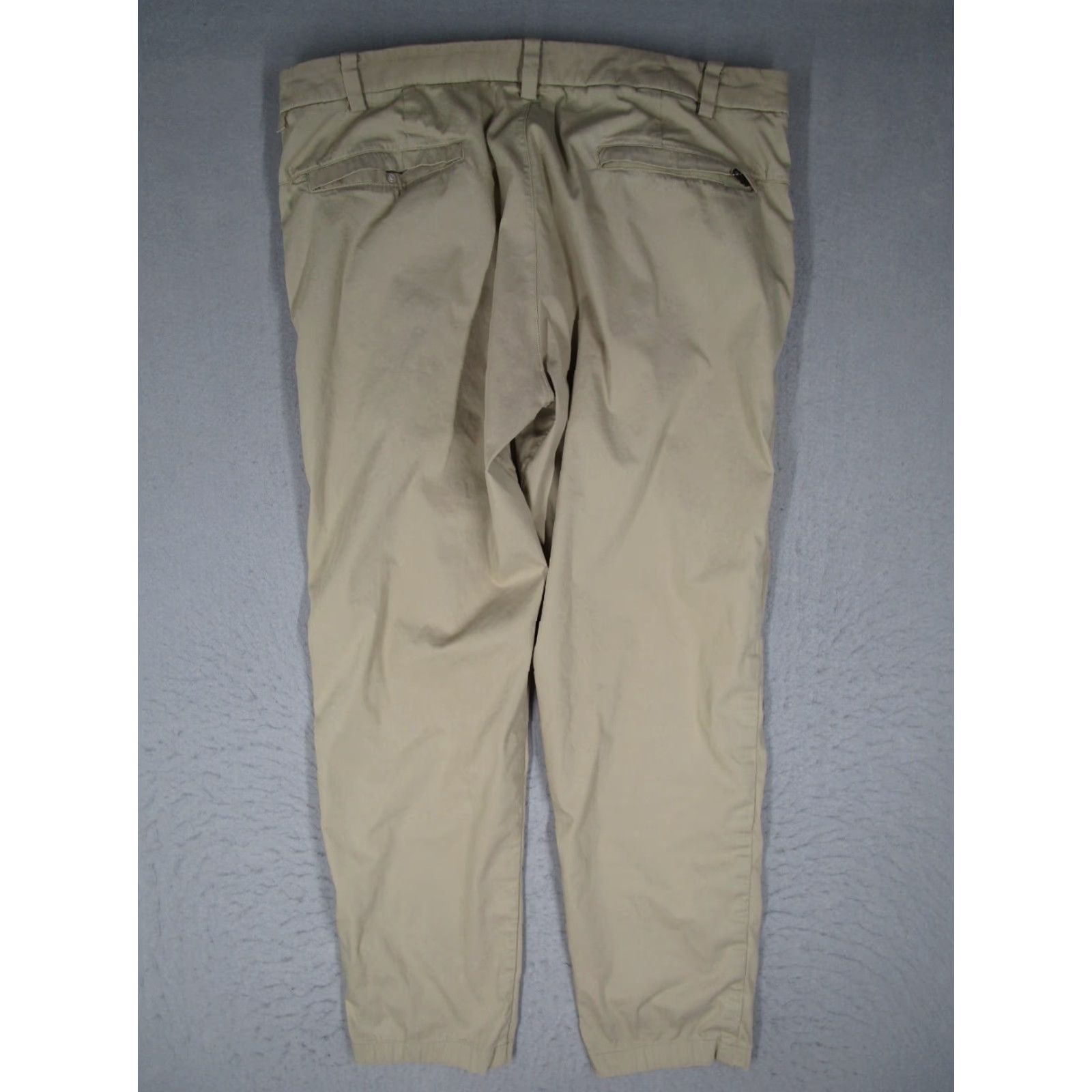 Lululemon Lululemon Pants Mens 36 Beige Commission Chino Flat Front Casual Travel 36x29 Slim Straight Logo Pockets Zip Regular Size Type: Pants Size US 36 / EU 52 - 7 Thumbnail