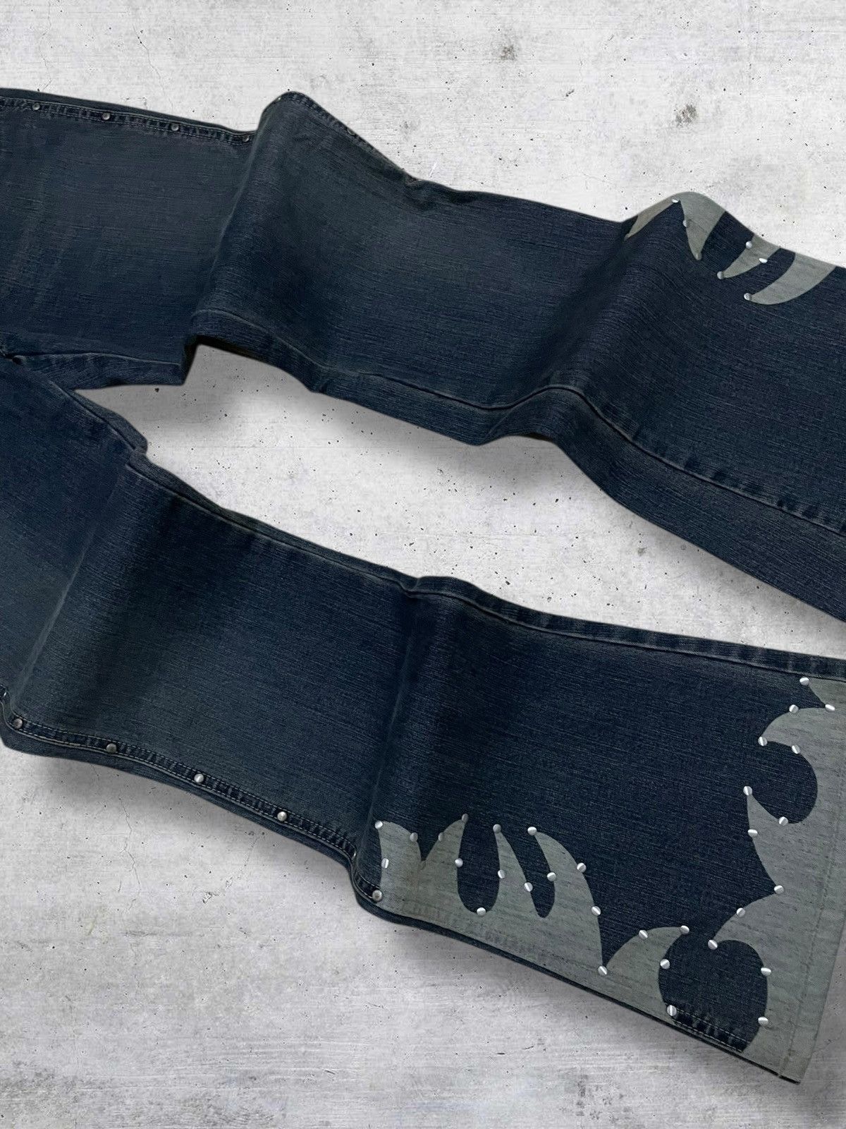 Tornado Mart VINTAGE ORIRIN JAPAN DESIGNER FLARED FASHION FORWARD DENIM Size US 26 / EU 42 - 6 Thumbnail