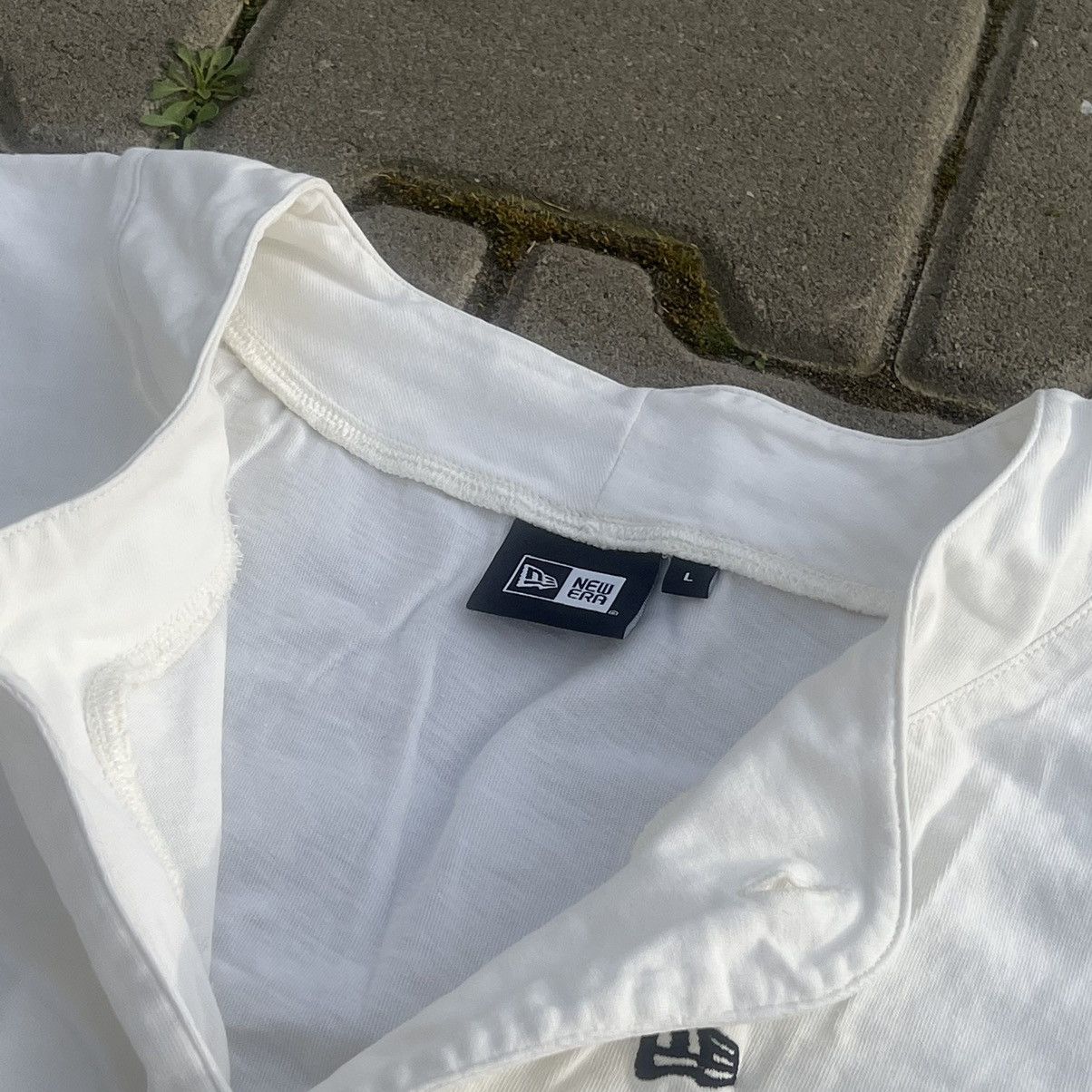 New Era × Vintage New Era Vintage Rare Jersey Button T-Shirt Size US L / EU 52-54 / 3 - 5 Thumbnail