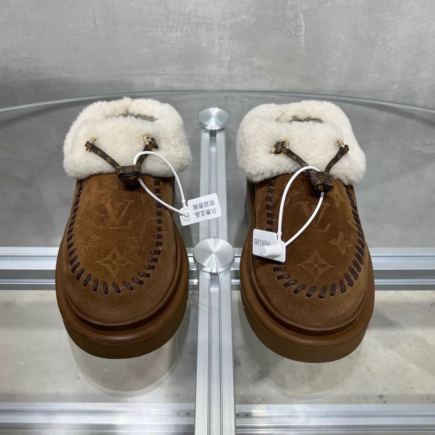 Louis Vuitton LV SS26 Cortina dark brown ski boot UK3 Size US 6.5 / IT 36.5 - 1 Thumbnail