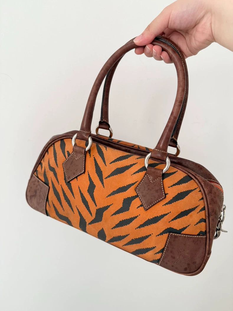 Vivienne Westwood Vivienne Westwood size os Vintage Yellow-Brown Tiger Patter Size ONE SIZE - 2 Thumbnail