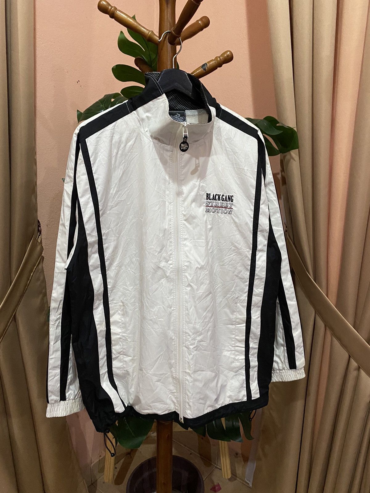 Other VINTAGE Y2K BLACK GANG WINDBREAKER Size US L / EU 52-54 / 3 - 5 Thumbnail