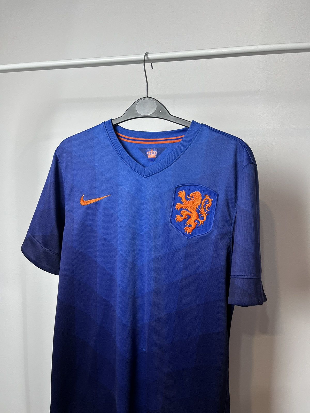 Nike 2014 2015 AWAY SHIRT NETHERLANDS SOCCER JERSEY MENS NIKE Size US S / EU 44-46 / 1 - 2 Thumbnail